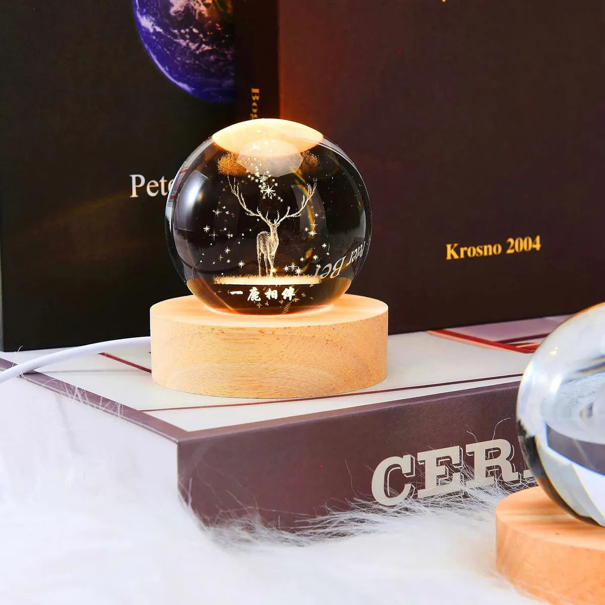3D Snow Deer Crystal Ball Night Lamp, USB Table Colorful LED Wooden Crystal Ball for Home Decoration Birthday Gift for Men,Women,Kids,Boys,Girls,Teens (Snow Deer)