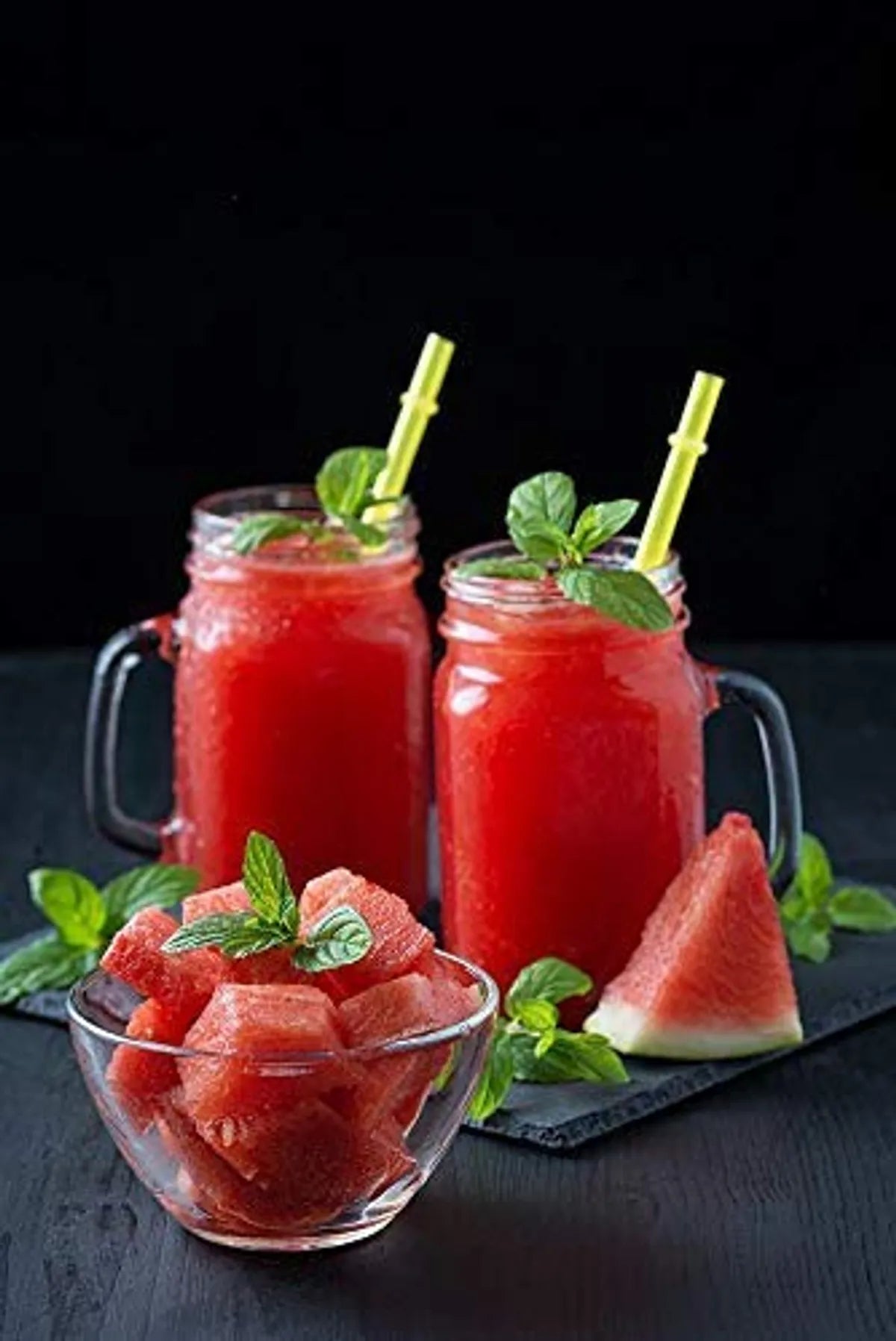 Sophisticated Mason Jar Mugs With Drinking Glass, Random Colour Lid, 450ml Handle And Straw Old Fashioned (Set Of 1)